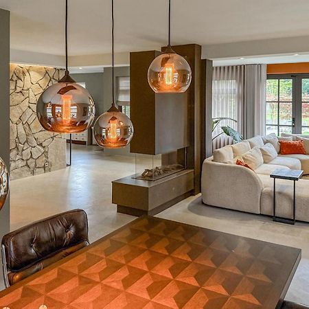 Beautiful Home In Son En Breugel With House A Panoramic View Exterior foto