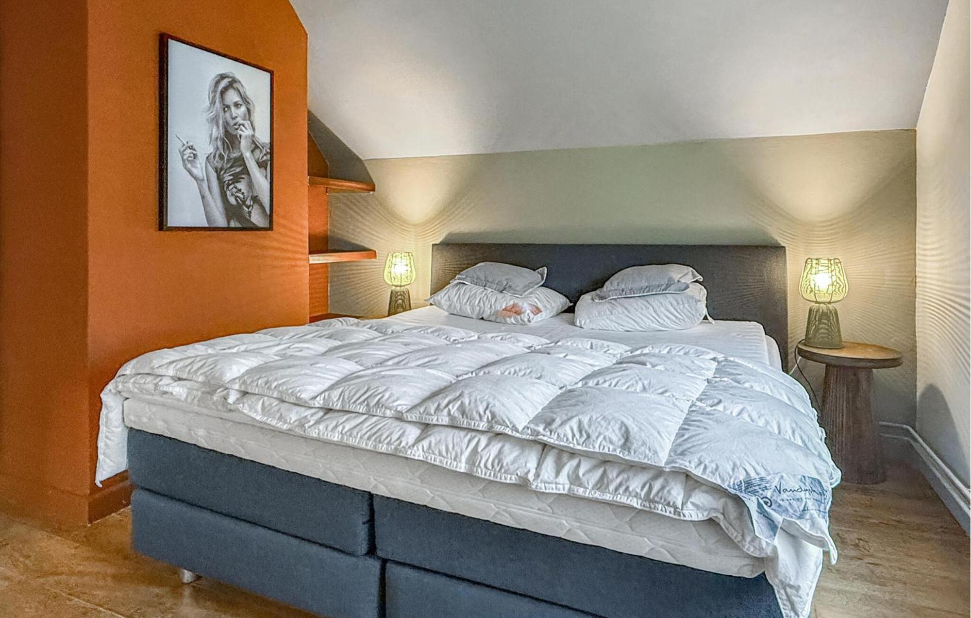 Beautiful Home In Son En Breugel With House A Panoramic View Exterior foto